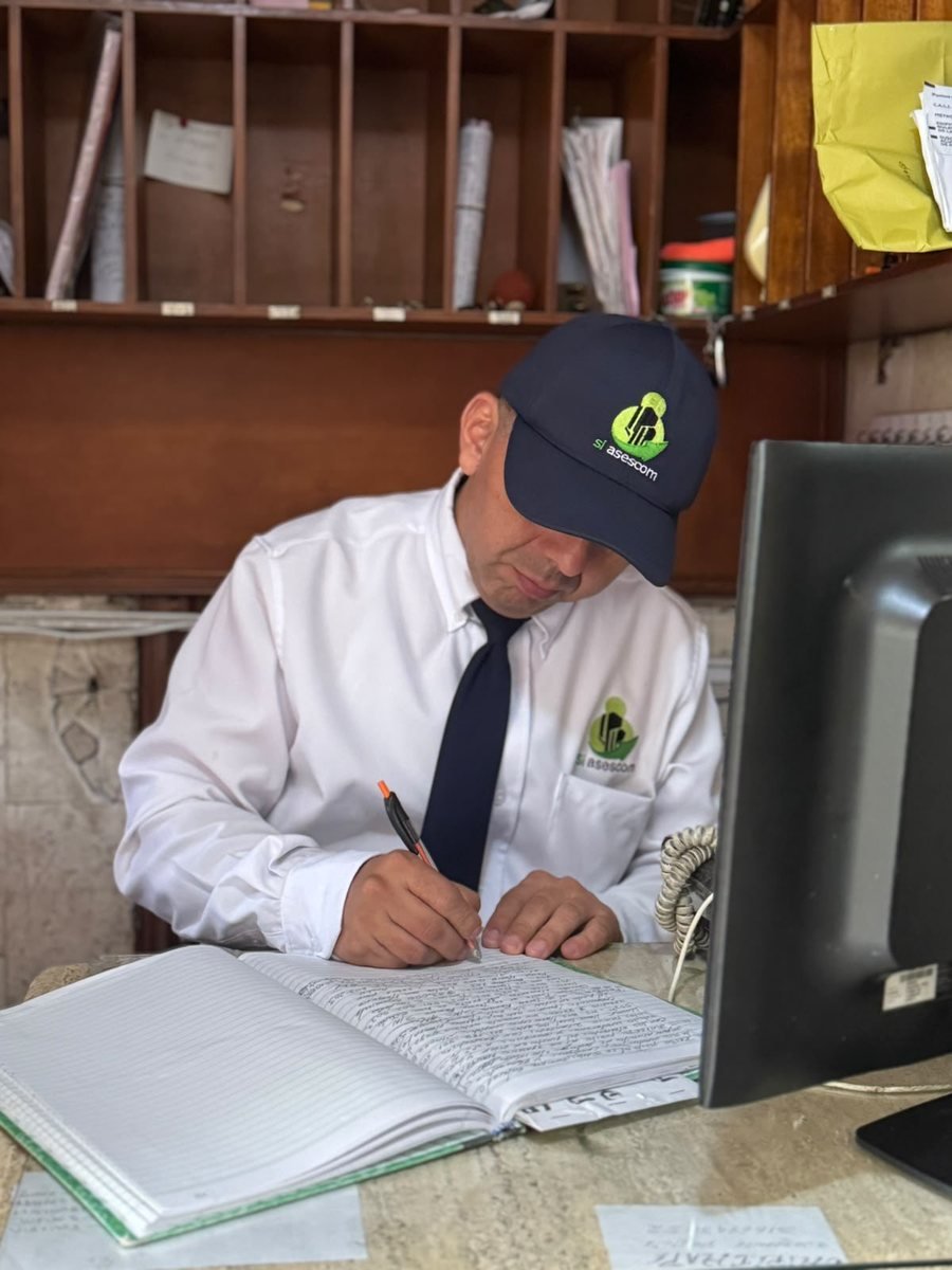 Personal operativo de conserjería de ASESCOM