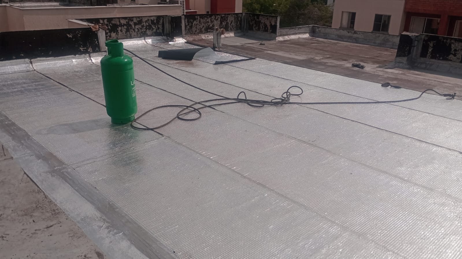 Impermeabilización de cubierta realizada por ASESCOM